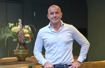Peter Smits had de droom om met zijn tapas-formule ’t Zusje de grens over te gaan. Op eigen kracht bleek dat lastiger dan gedacht, dus verkocht hij een meerderheidsbelang aan een Duitse partij.
