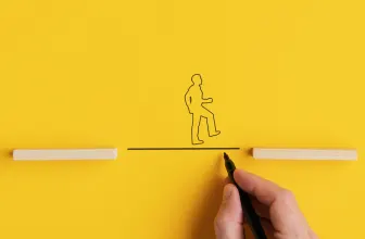 Het tijdelijk toevoegen van externe managementervaring kan helpen uitdagingen te overwinnen.