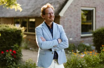 In opdracht van een ondernemersechtpaar begeleidde Harm Koops de verkoop van een huishoudelijke hulp-aanbieder via Brookz.