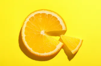 Een earn-out is een contractueel mechanisme dat voorziet in een voorwaardelijke (aanvullende) betaling, die wordt voldaan na de overdracht van het bedrijf.