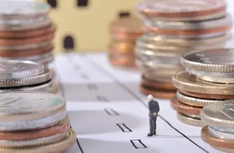 In de situatie van de overname van aandelen in een B.V. wordt regelmatig gewerkt met letteraandelen. Maar wat zijn dit precies? Lees verder op Brookz