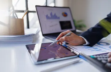 Premium & volledig digitaal administratiekantoor met stabiele omzet (~€305k) en vaste prijsmodellen. Neem contact op via Brookz.