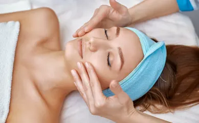 Schoonheidssalon in diverse lichaamsbehandeling, massage, gezichtsbehandeling, waxing, advisering. Neem contact op via Brookz