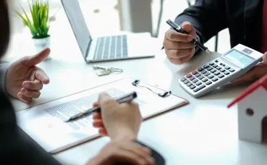 De cliëntenportefeuille bestaat hoofdzakelijk uit MKB ondernemingen en –ondernemers. Neem contact op via Brookz