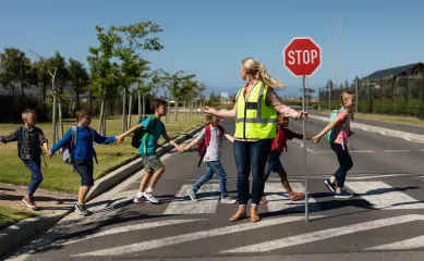 Aanbieder verkeersregelaars en verkeersmaatregelen met 3.3 mln omzet. Neem contact op via Brookz.