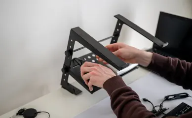 Internationale webshop in stalen interieurobjecten, pecialist in hoogwaardige stalen designobjecten met internationale afzetmarkt. Neem contact op via Brookz.