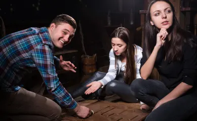 Escape Room locatie, unieke locatie, 10+ jaar, 2 - 100 personen per ronde. Neem contact op via Brookz.