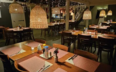Pannenkoekenrestaurant die al meerdere decennia bekend staat om zijn pannenkoeken in de regio. Neem contact op via Brookz.