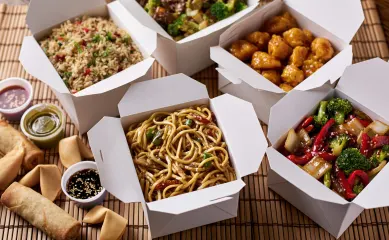 Afhaal- en cateringonderneming met Chinese, Indische en Surinaamse maaltijden. Neem contact op via Brookz.
