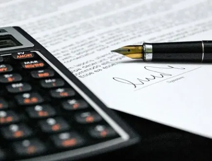 Ondernemers die hun bedrijf willen verkopen, vragen zich vaak af hoe ze hun bedrijfswaarde kunnen berekenen. Lees dit blogartikel op Brookz