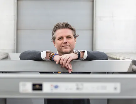 Ron Reinders verkocht een meerderheidsbelang van 60% in zijn bedrijf Racetrailer.com aan Movico om vervolgens samen verder te groeien.