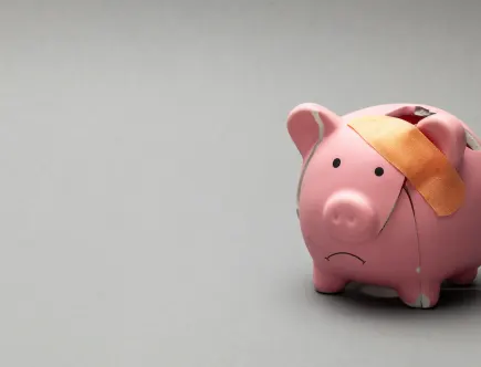 Een bedrijf kopen uit een faillissement vergt om een specifieke aanpak. Zo kun je de inboedel uit een faillissement kopen of het gehele bedrijf kopen.