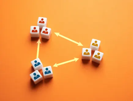 Werknemers belonen met aandelen in het bedrijf lijkt een slimme zet, maar er zijn enkele belangrijke aspecten om in gedachten moeten houden.