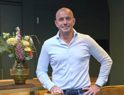 Peter Smits had de droom om met zijn tapas-formule ’t Zusje de grens over te gaan, dus verkocht hij een meerderheidsbelang aan een Duitse partij.