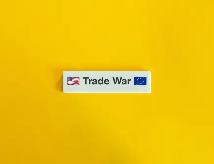 Hoewel geopolitieke ontwikkelingen voor onzekerheid zorgen, is dit geen onoverkomelijke belemmering voor een succesvolle overname.