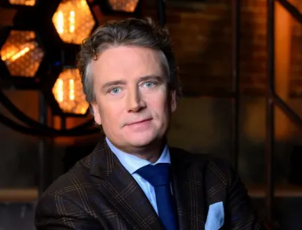 Pieter Schoen is bekend als jurylid van Dragons' Den, waar hij telkens weer zijn investeerdersles bevestigd ziet. 'Eerst de vent, dan de tent.'
