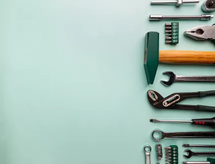 Zorg ervoor dat het je niet overvalt als er ineens een koper aan de deur klopt en wacht ook niet tot een verkoop noodzakelijk wordt.