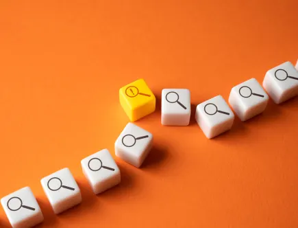 Veel ondernemers denken bij een verkooptraject vooral aan waardering, kopers en onderhandeling. In de praktijk ontstaat de meeste druk vaak ergens anders: bij de kwaliteit van de beschikbare financiële en operationele data.