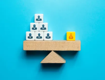 Door niet alleen te focussen op de transactie, maar ook op de menselijke impact, borg je de continuïteit van de onderneming.