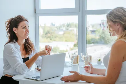 Multidisciplinair gezondheidsconcept met geïntegreerde fysiotherapie, coaching en leefstijlaanpak in Zuid-Nederland, schaalbaar en onderscheidend – neem contact op via Brookz.