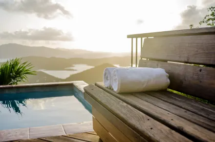 Afgelegen spa in centraal Spanje, hydrothermaal circuit, massages, yoga & zwemlessen. Neem contact op via Brookz.