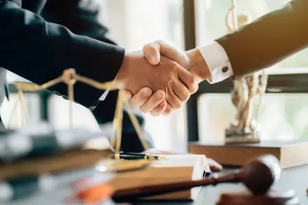 Advocatenkantoor personen- en familierecht aangeboden via Brookz. Neem contact op voor meer informatie
