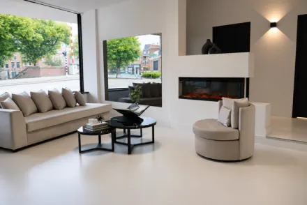 Inventaris en machines van Laser- & beautykliniek die is ingericht met oog op privacy, comfort en hygiëne. Neem contact op via Brookz.