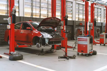 Reparatie en onderhoud van personen- en kleine lichte bedrijfsauto's. Neem contact op via brookz.