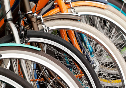 Groothandel in fietsonderdelen is een totaalleverancier op het gebied van fiets- scooteronderdelen. Neem contact op via Brookz