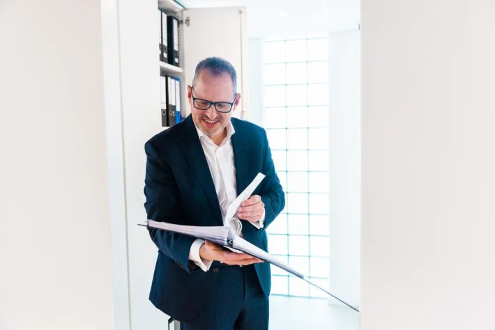 Jakom overgenomen door Apicem Investments