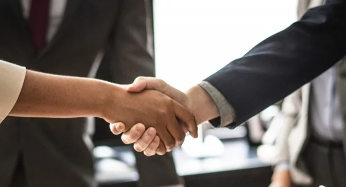 Voor ondernemers die zich steeds meer ‘de manager’ voelen in hun bedrijf kan bedrijfsverkoop een oplossing zijn. Lees dit blogartikel