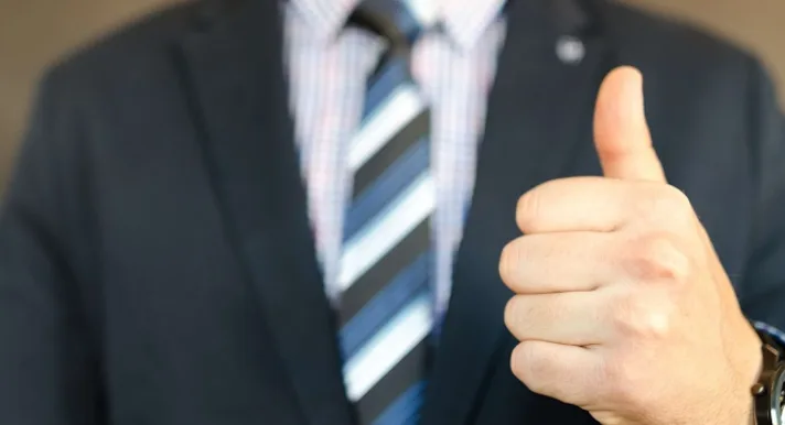 Drie ondernemers vertellen wat er vooraf ging aan de aankoop van hun droombedrijf. Lees meer over hun ervaringen op Brookz.