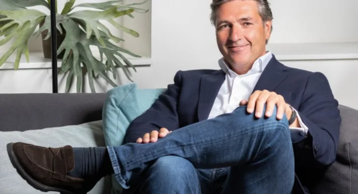 Gerton Lusink nam in 2006 Pharox over. Met een uitgekiende overnamestrategie wist hij vanuit dit bedrijf een IT-groep te bouwen met een jaaromzet van ruim 30 miljoen euro.