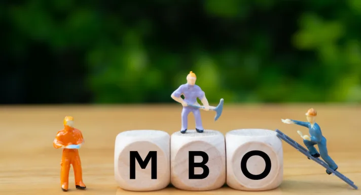 Het bedrijf verkopen aan het personeel is niet zonder risico. In dit artikel de belangrijkste valkuilen van deze bedrijfsverkoop voor je op een rij.