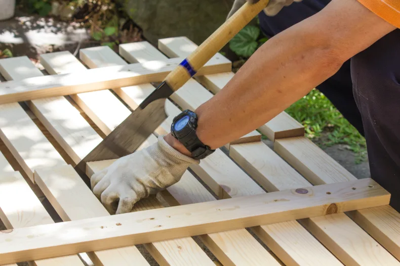 Vlonder terras bouw voor aanleg van tuin en vlonder. Ter overname aangeboden. Neem contact op via Brookz