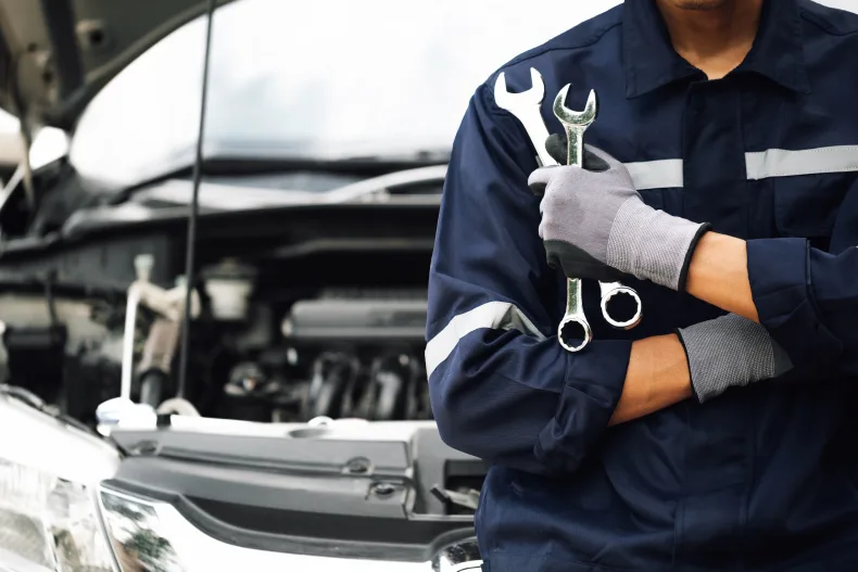 Werkplaats voor personenauto’s, bedrijfswagens en kampeerwagens te koop. Neem contact op via Brookz.