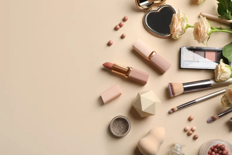 Cosmetica groothandel incl webshop internationale merken, onderneming met webshop, klantenbestand van 170 afnemers en complete voorraad/inventaris. Neem contact op via Brookz.