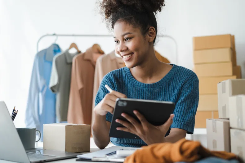 Online veiling- en marktplaatsplatform met sterke groeipotentie, startup met ijzersterke naam waarmee je alle kanten op kunt. Neem contact op via Brookz.