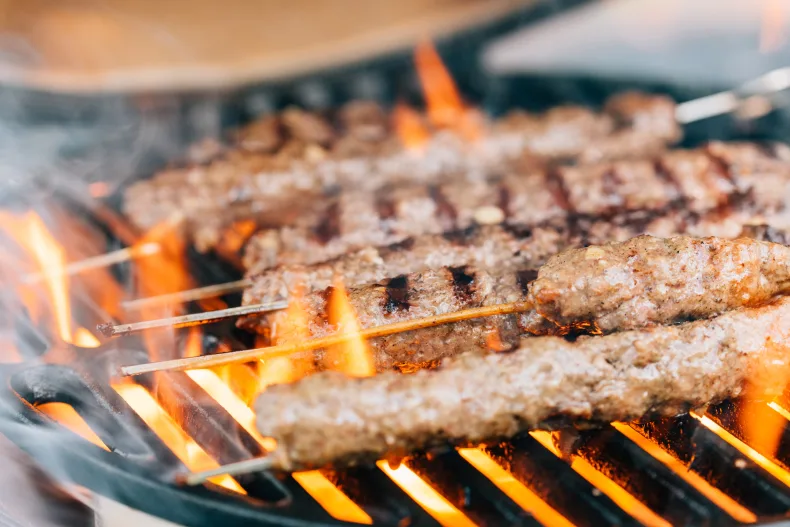 Horecazaak in Hillegom, Turkse specialiteiten, döner & pizza | eten ter plaatse, afhaal én bezorging - 4+ jaar actief. Neem contact op via Brookz.