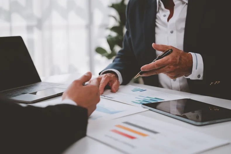Administratiekantoor voor mkb, zzp en bv's, landelijk en digitaal werkend, met een vaste klantenportefeuille en circa € 46.000 omzet in 2025.