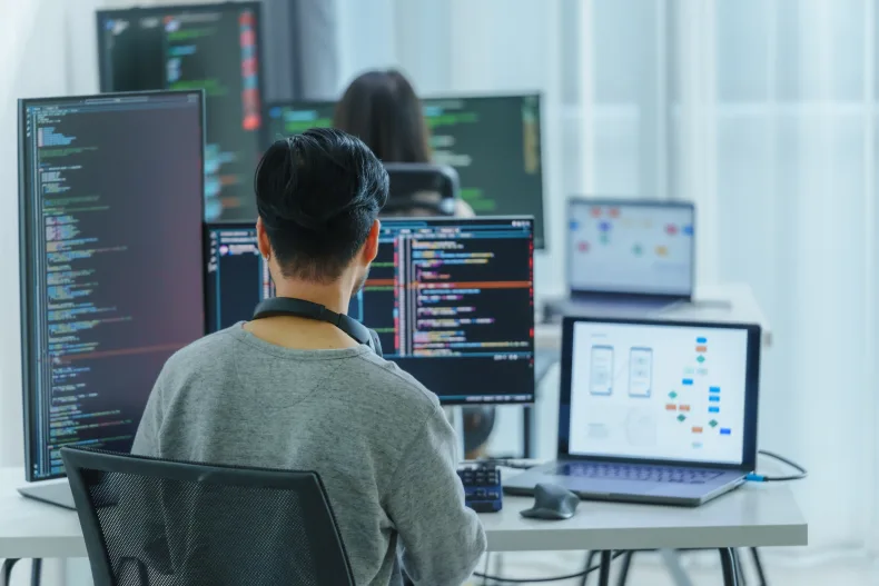 B2B niche-softwarebedrijf met een sterke positie in een duidelijke verticale markt. Neem contact op via Brookz.