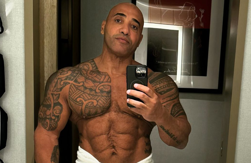 Dennis James - صورة 1