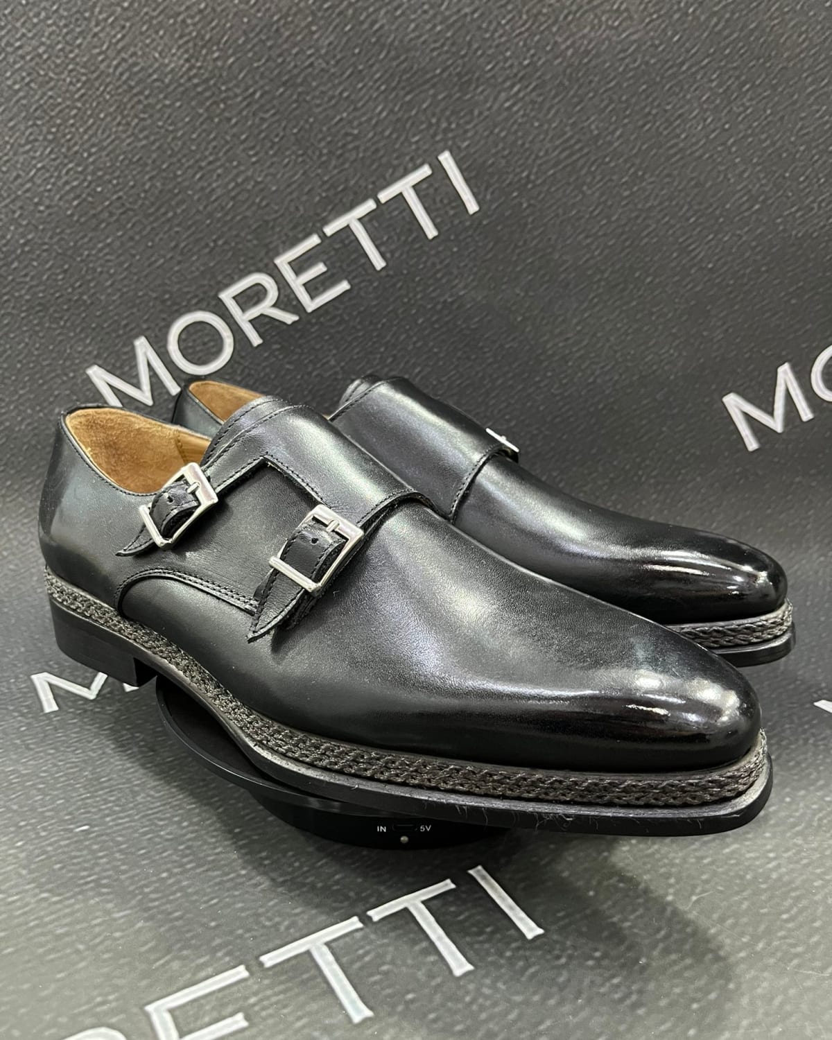 Men's Leather Dress Shoes - three-quarter