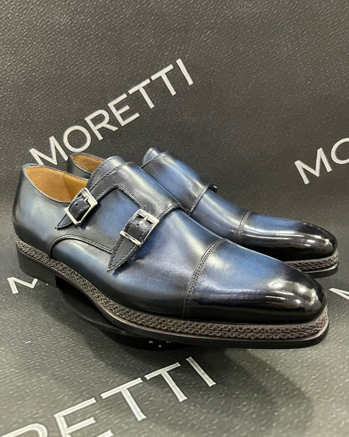 Men's Leather Dress Shoes - three-quarter