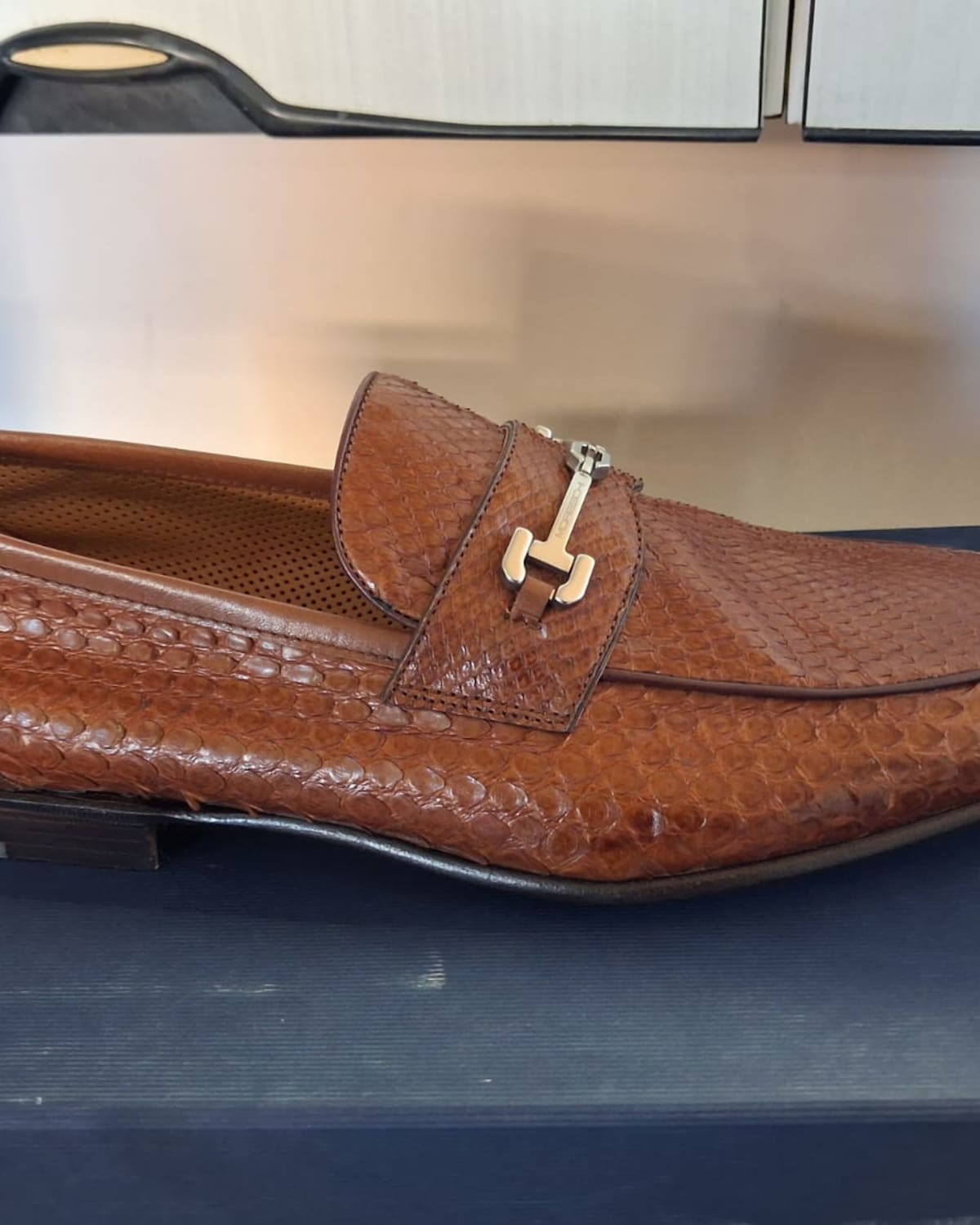 Assorted Men's Alligator Dress Shoes - side