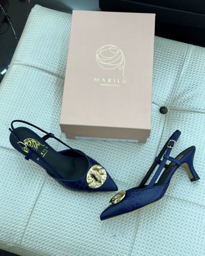 Women's Pointed Toe Slingback Heels - three-quarter