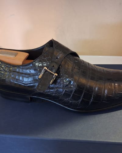 Men's Alligator Embossed Leather Dress Shoes - side