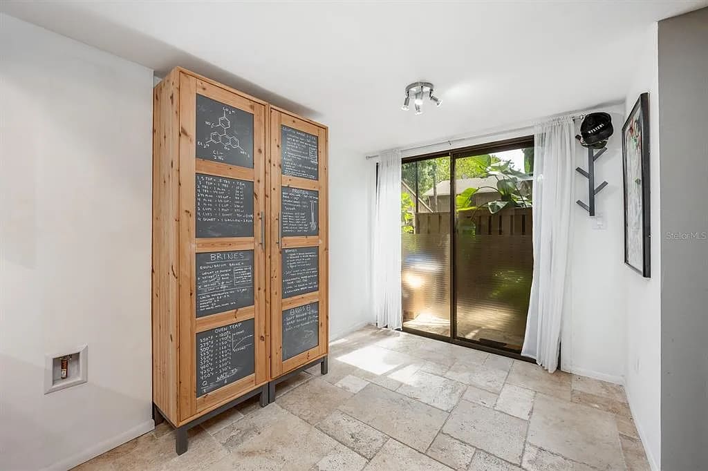 Detached Duplex in Abuja - Photo 5