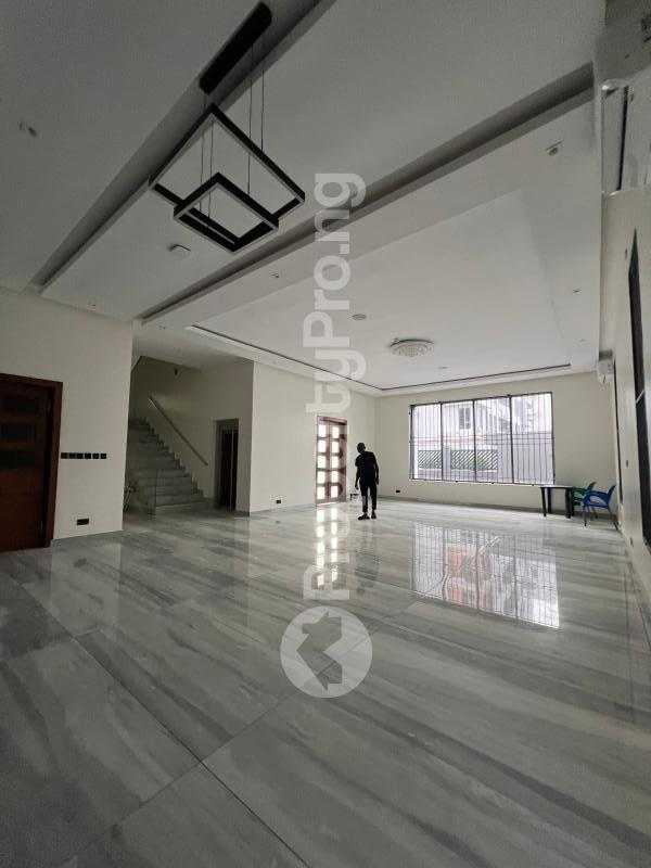 Detached Duplex in Abuja - Photo 5