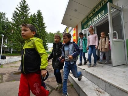 Итоги дня: новые чемпионы на «Играх будущего», вторая годовщина СВО, смерть Вячеслава Лебедева